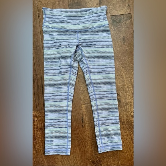 Lululemon Wunder under space dye wave cropped leggings Sz 4 - Picture 1 of 6